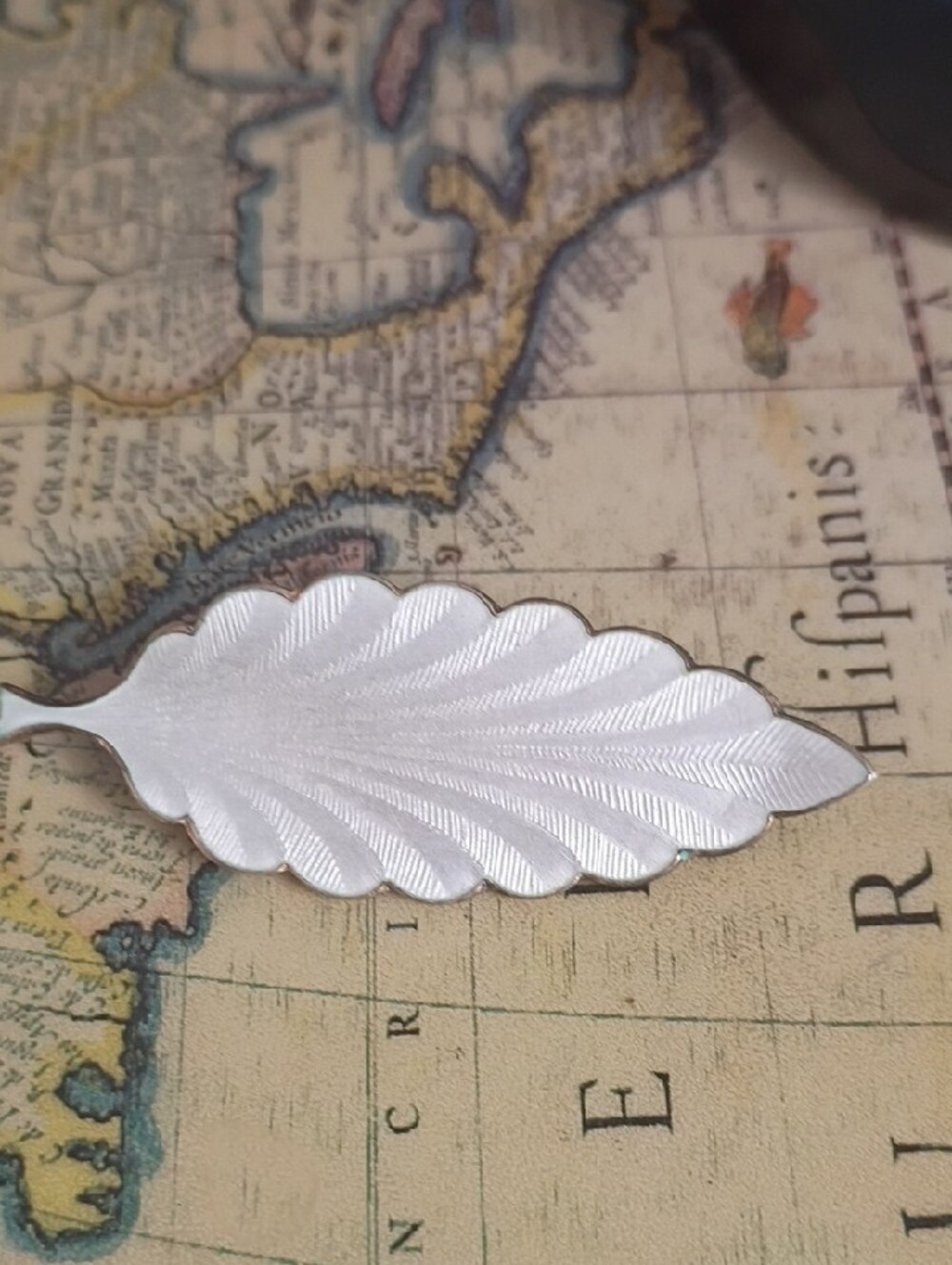 ❤️NORWAY White Enamel Sterling Silver Leaf Pin 2 1/2 x 3/4